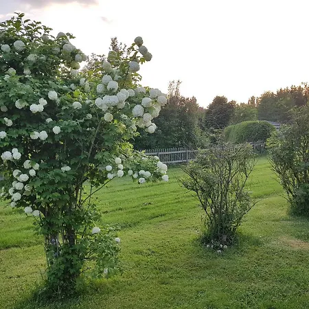 Garage, Tallitalo דירה *