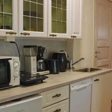 Apartment Tallitalo, Spacious And Peaceful In Nakkila