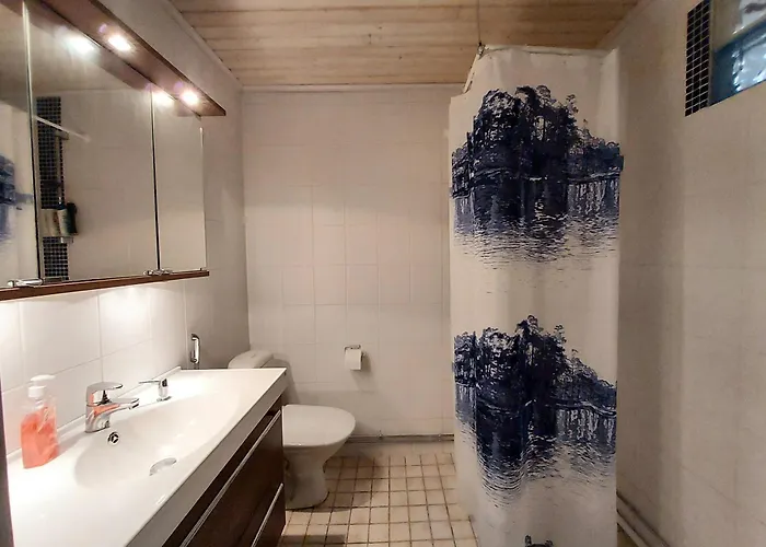 Garage, Tallitalo Apartment Nakkila